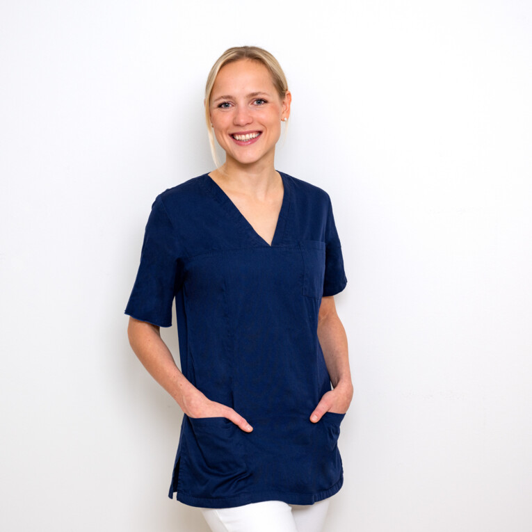 Dr. Valerie Schönfelder